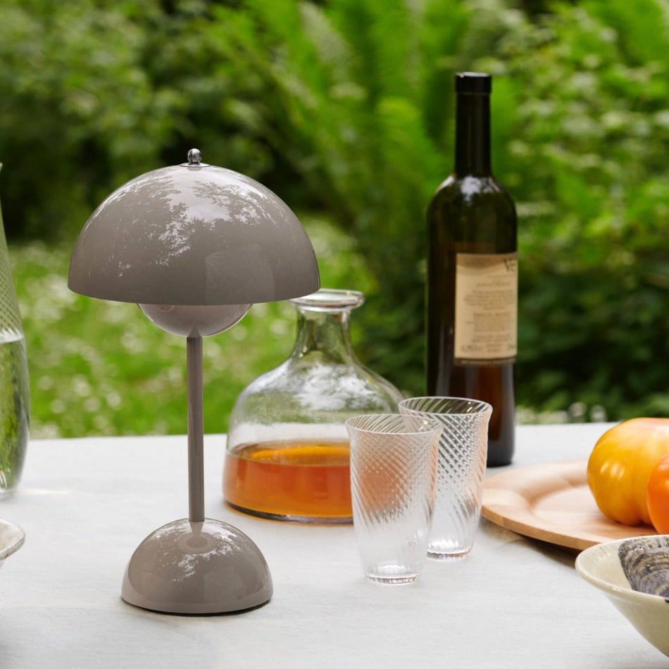 Flowerpot VP9 Portable Table Lamp